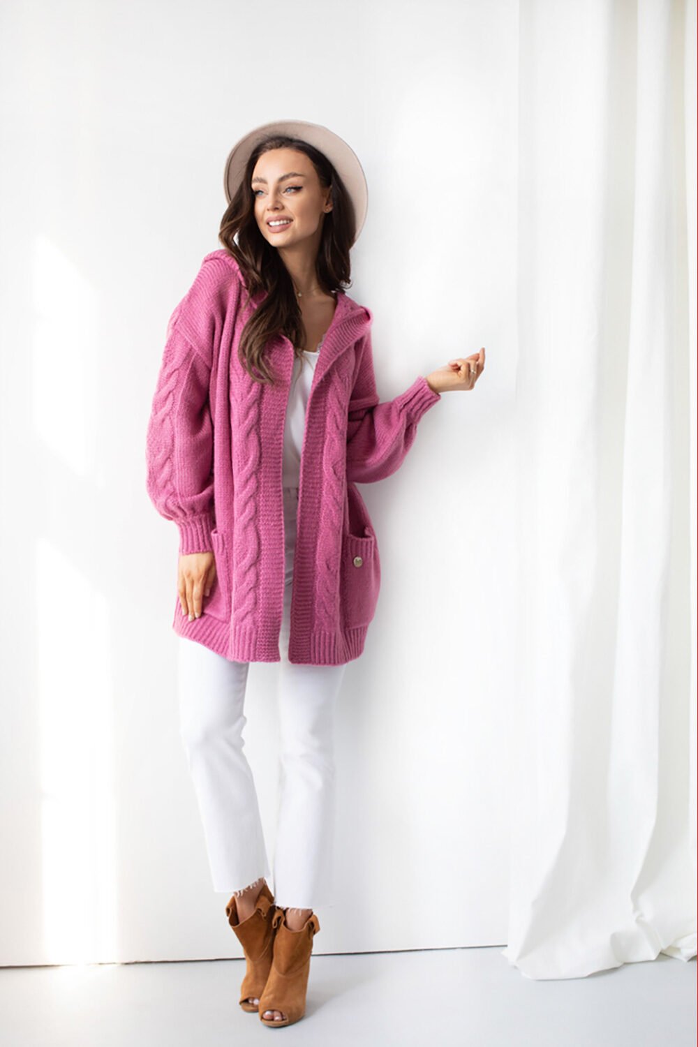 Chunky Cable Knit Cardigan Pink
